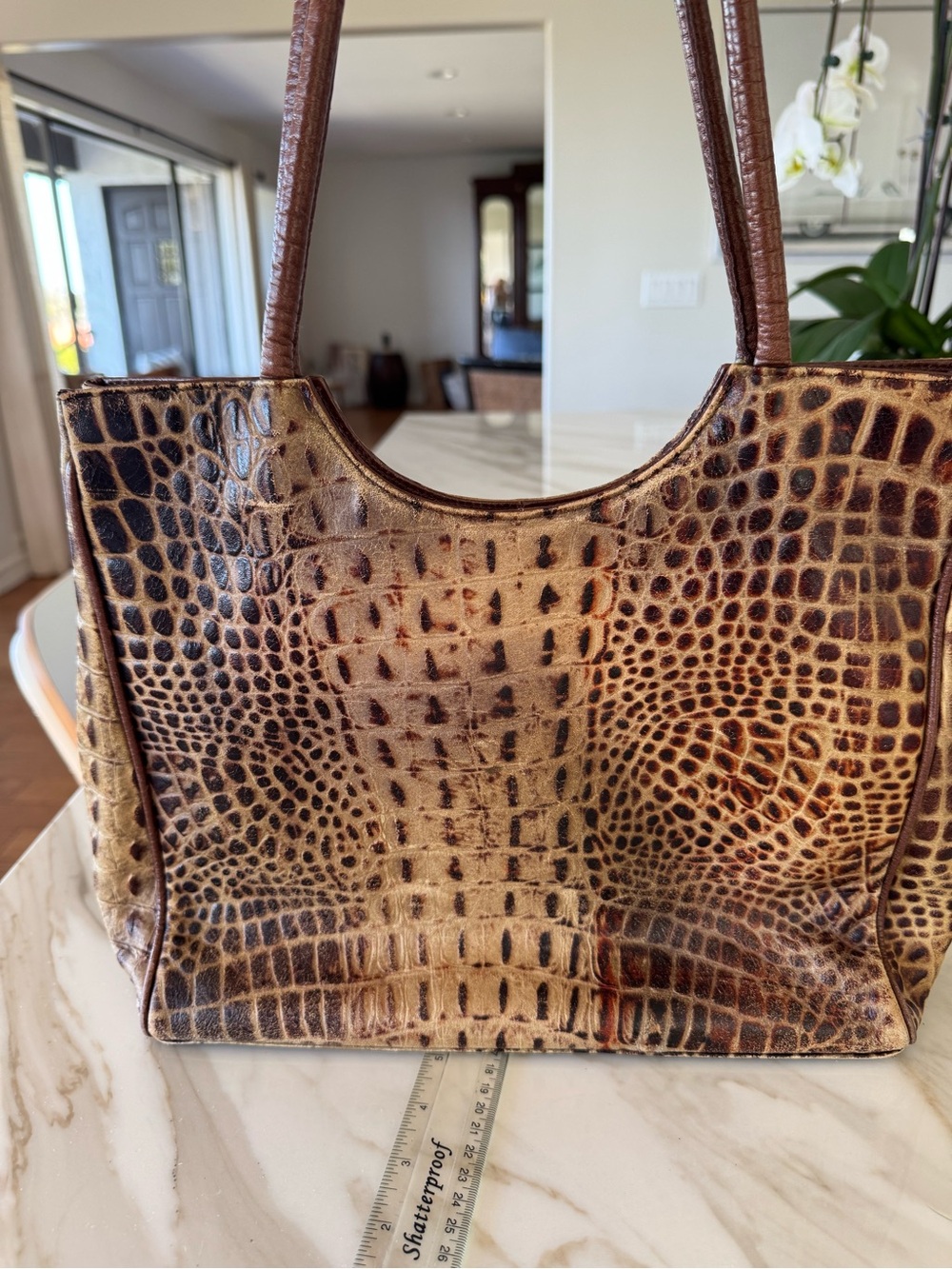 Due Fratelli Italian Leather Croc-Embossed Brown Shoulder Tote